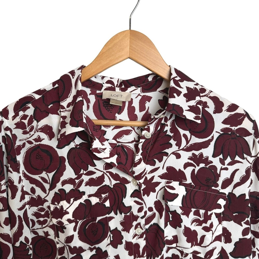 LOFT Office Blouse M Burgundy Ivory Floral Pomegranate Button Down Bold Travel‎ - Picture 2 of 8